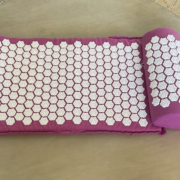 HemingWeigh Complete Acupressure Mat/Pillow Set - Picture 9 of 10